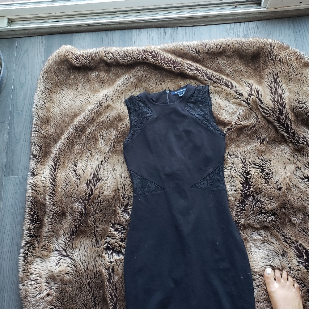 Dress - Picture 4 of 7